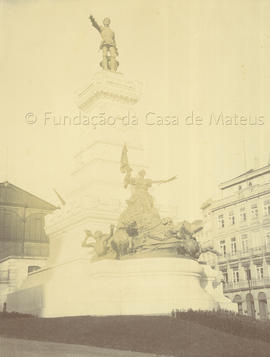 Porto. Estátua de D. Henrique.; Porto. Rio Douro visto do Palácio de Cristal.