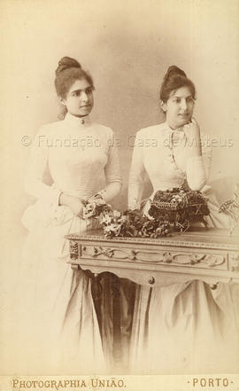 Margarida Mota e sua irmã