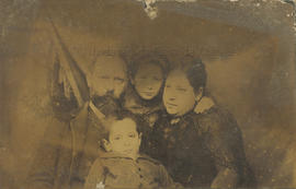 João Seabra, seu filho João, sua filha Maria e sua mulher Conceição