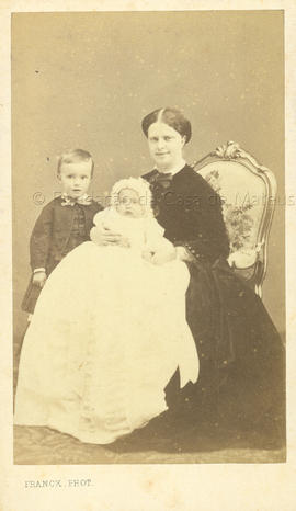 Princesa Clotilde de Sabóia e filhos. Casada com o Príncipe Bonaparte.