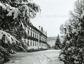 [Casa de Mateus: Ala sul em dia de neve].