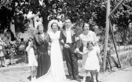 [Casamento de D. Maria Adelaide de Sousa Canavarro Menezes Fernandes Costa com D. Francisco de Sousa Botelho de Albuquerque]