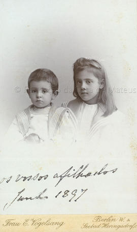 João Afonso Simão Lobo Figueira Machado e irmã Júlia Leonor Pinheiro Machado de Melo